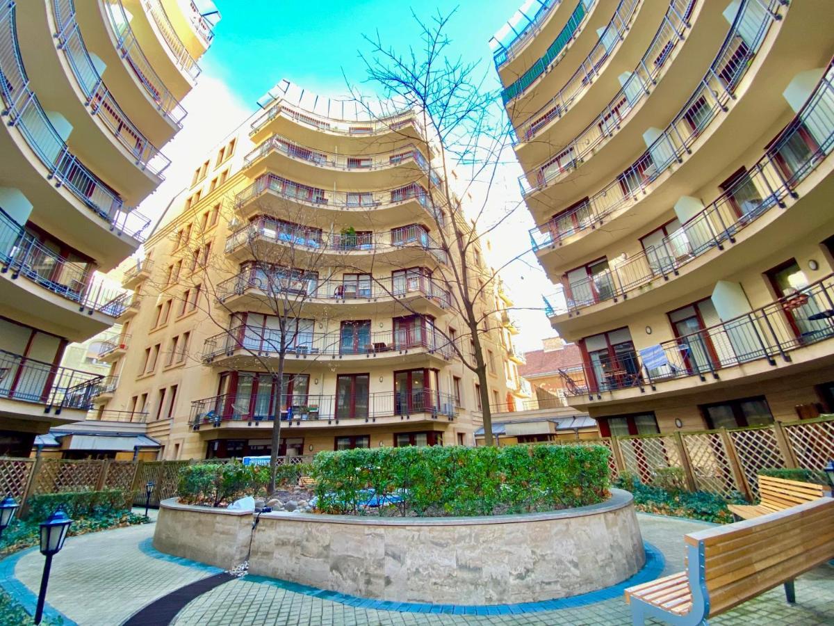 Downtown Vibe-kiraly I Apts W Private Balcony *